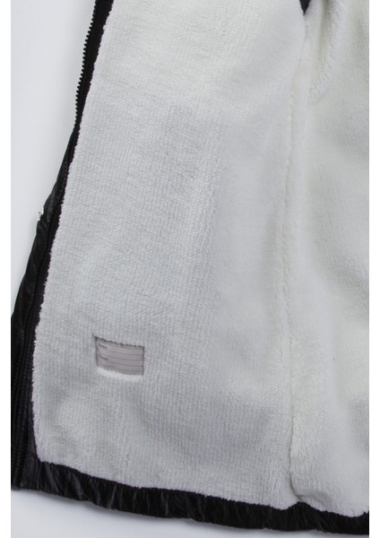 Trend Özel Soft Kumaş Su Itici Kumaş Kapitone Içi Kürklü Cepli Varaklı -Kapüşonlu Kışlık Kaban-Mont modelleri