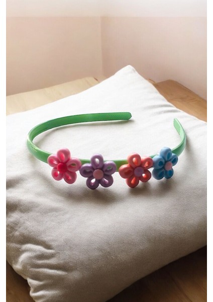 Çocuk Papatya Figürlü Soft Renklerde Taç modelleri