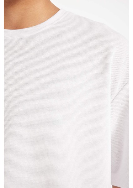 Comfort Regular Fit Rahat Kesim Bisiklet Yaka Kısa Kollu Ağır Kumaş Basic Düz Beyaz Tişört B4444AX24AU