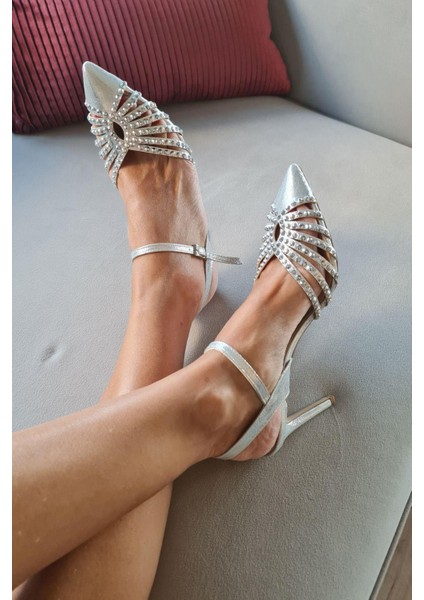 036 7469 Topukla Kadın Bilekden Bağlamalı Ince Topuklu Taşlı Abiye Ayakkabı