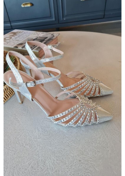 036 7469 Topukla Kadın Bilekden Bağlamalı Ince Topuklu Taşlı Abiye Ayakkabı fırsatları