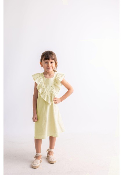 Etek Ucu ve Arkası Dantelli Elbise