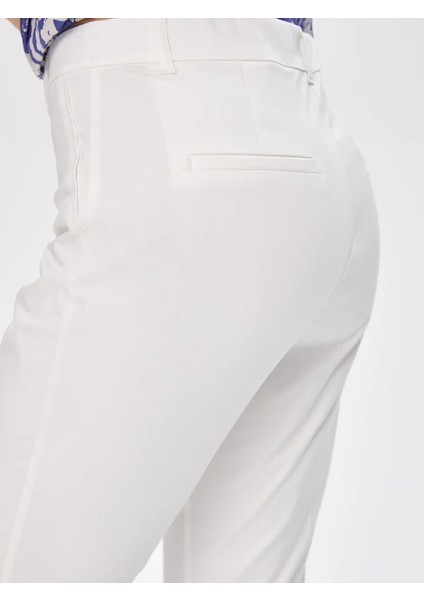 Beli Lastikli Straıght Fıt Pantolon 68550 fırsatları