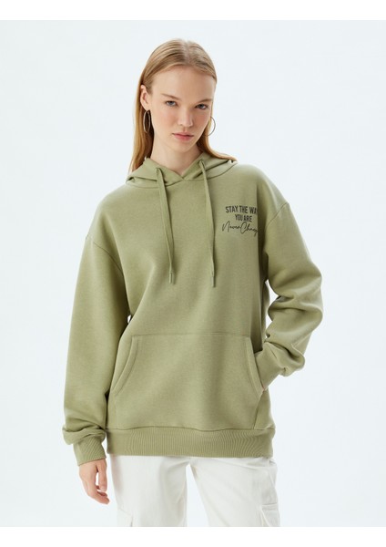 Oversize Kapüşonlu Sweatshirt Arkası Baskılı Kanguru Cepli modelleri