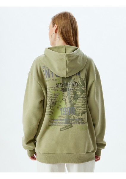 Oversize Kapüşonlu Sweatshirt Arkası Baskılı Kanguru Cepli fırsatları