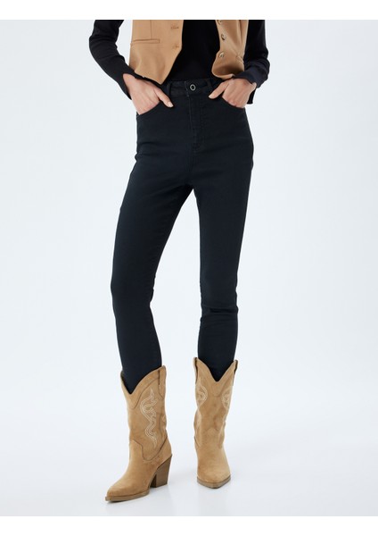 Yüksek Bel Kot Pantolon Dar Paça Düğmeli Cepli Skinny Fit Jean