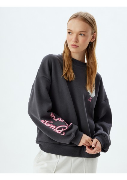 Bugs Bunny Oversize Sweatshirt Bisiklet Yaka Arkası Baskılı Lisanslı