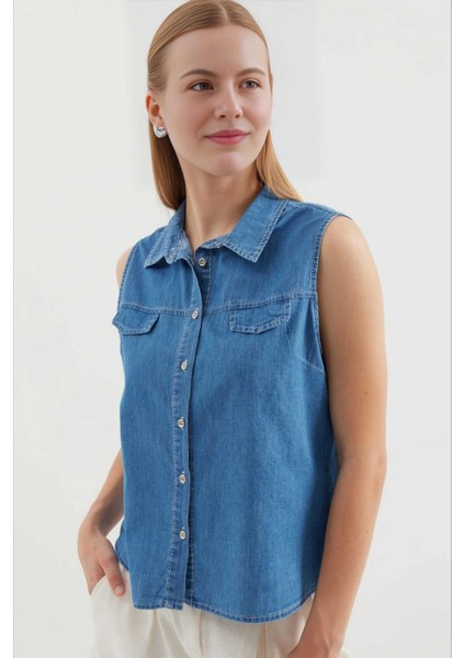 Kadın Denim Kolsuz Metal Düğmeli Cep Aksesuarlı Kot Gömlek HZL24S-BD1202571