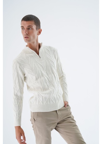 Erkek Kemik Dik Yaka Kısa Fermuarlı Yürütme Örgülü Yün Triko Örme Kazak TRIST-5344 indirimleri