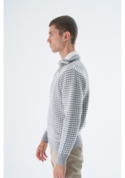 Erkek Gri Kamyon Yaka Jakarlı Üç Renkli Fermuarlı Yün Triko Örme Kazak TRIST-5340 indirimleri