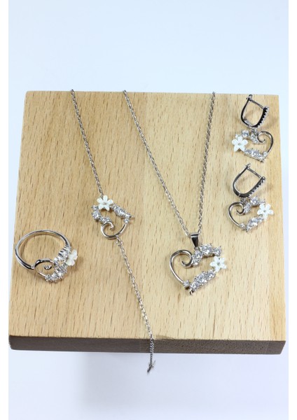 Taşlı Papatya Kalp Set 925 Ayar Gümüş modelleri