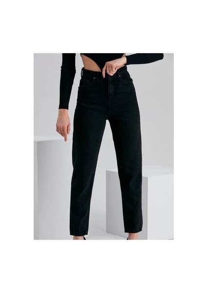 Siyah Mom Jeans Yüksek Bel Boyfriend Pantolon