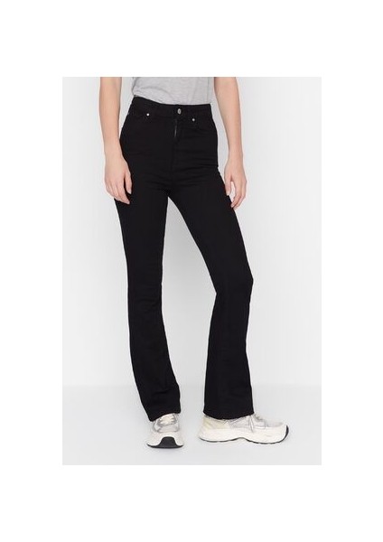 Monera Siyah Solmayan Siyah Yüksek Bel Flare Jeans