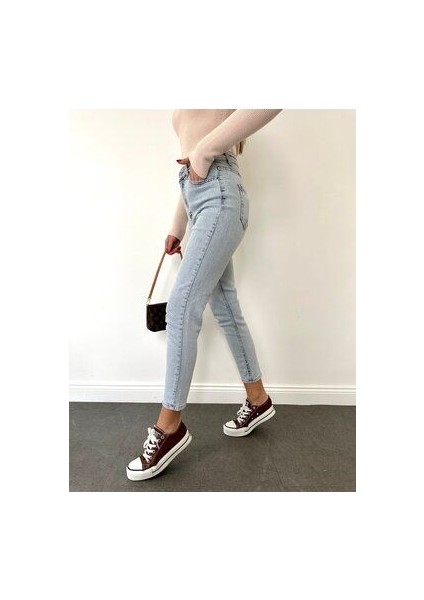 Mary Vintage Straght Fit Yüksek Bel Yırtık Detaylı Uzun Boy Jean Pantolon indirimleri