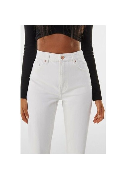 Julia Beyaz Yüksek Bel Fermuarlı Mom Fit Jean Pantolon Iç GÖSTERMEYEN2024 fiyatları