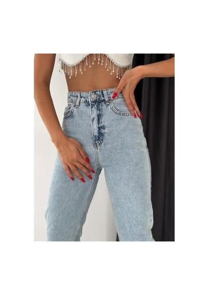 Açık Buz Mavisi Kar Yıkama Mom Jean(1 Beden Büyük Alınız) modelleri