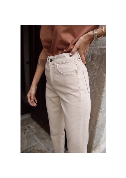 Yüksek Bel Bej Rengi Mom Jeans Likralı Esnek Kot Pantolon