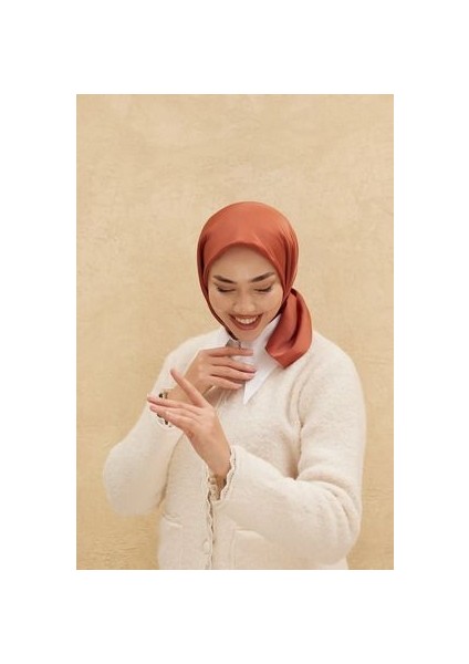 Düz Shiny Eşarp 75006-38