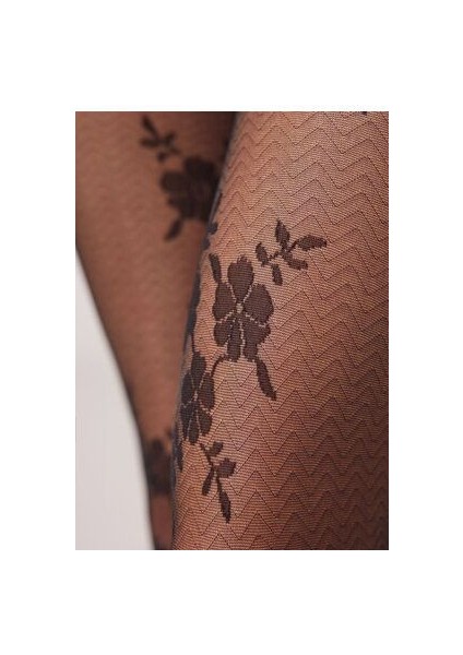 Çiçek Desenli 30 Denye Ince Külotlu Çorap fiyatları