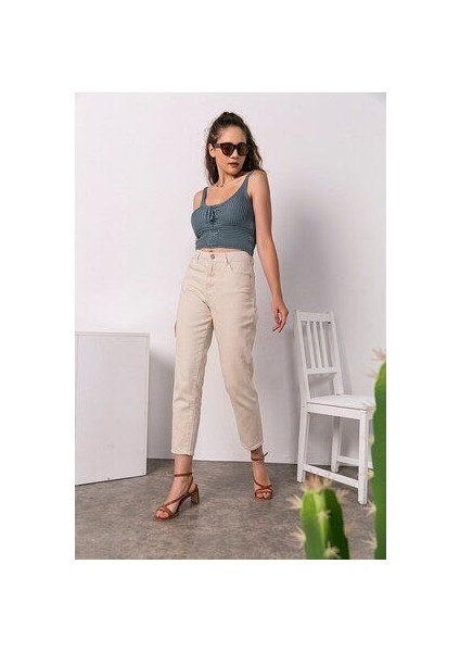 Dora Yüksek Bel Likralı Bej Mom Jeans Esnek Kot Pantolon 2024 modelleri
