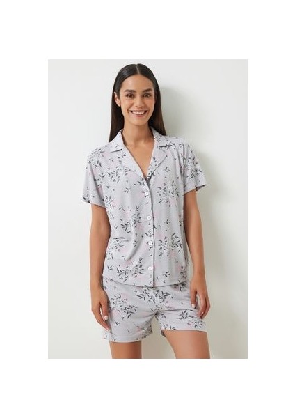 Desenli Viskon Şort Gömlek Pijama Takımı Gri