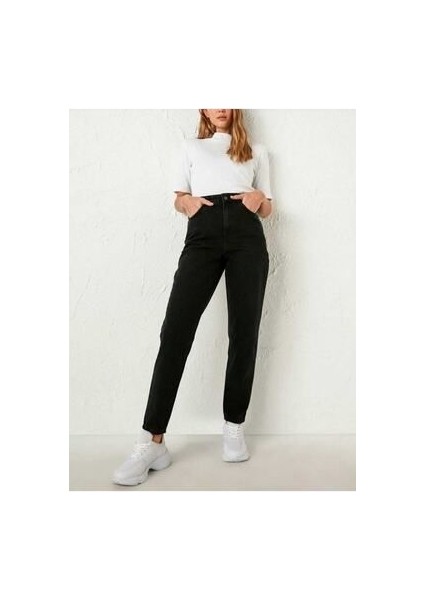Stager Siyah Yüksek Bel Likralı Mom Jeans fiyatları