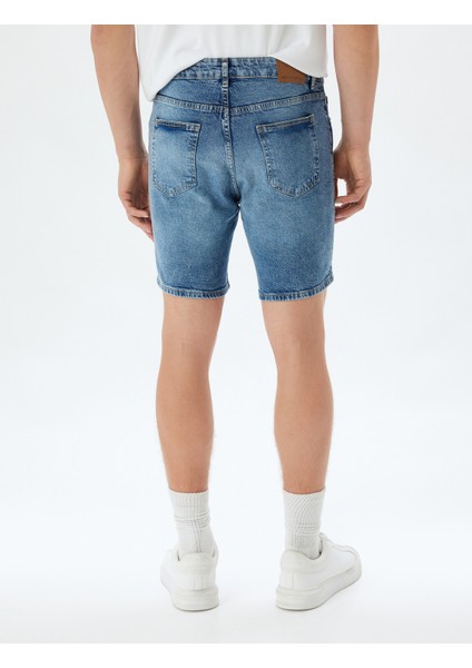 Slim Fit Kot Şort Bermuda Cepli Yıpratma Detaylı Pamuklu fırsatları