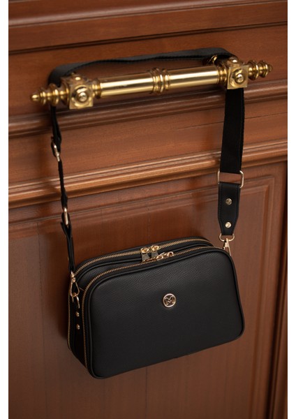 Kolon Ayarlanabilir Omuz Askılı 3 Bölmeli Kadın Çanta