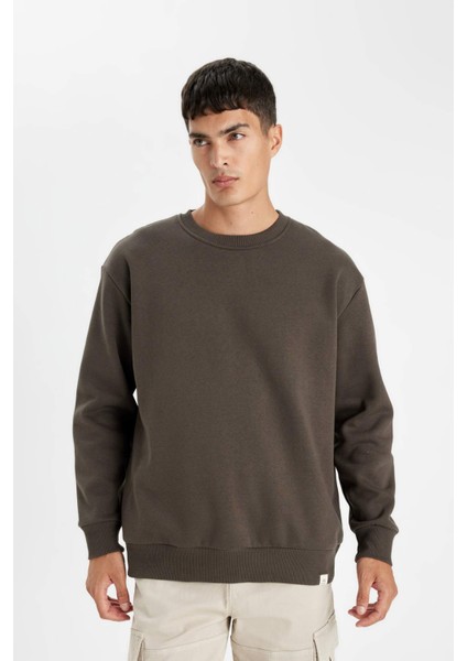 Kahverengi Oversize Geniş Kalıp Bisiklet Yaka Kalın Kumaş Basic Düz Sweatshirt T5139AZ24AU