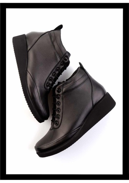Siyah Deri Kadın Bot & Bootie K02272025003