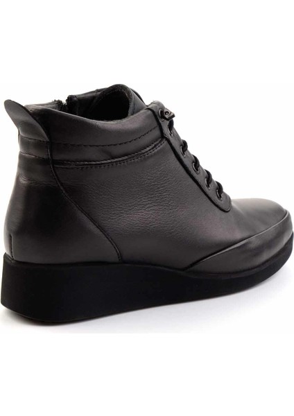 Siyah Deri Kadın Bot & Bootie K02272025003 fırsatları