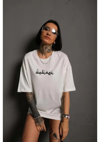 Kadın Bisiklet Yakalı Sırt Baskılı Oversize T-Shirt - Beyaz fiyatları