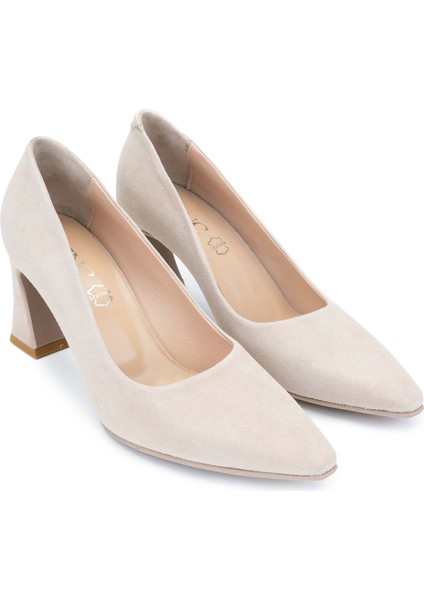 Kadın Bej Topuklu Ayakkabı 923 1027 Bn Ayk Y24 Bej Suet fiyatları