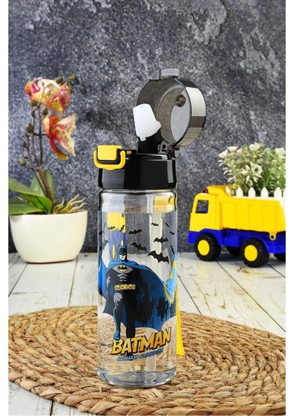 Batman 3'lü Kare Kırtasiye Seti 4 Bölmeli Kare Beslenme Kutusu, Sızdırmaz Matara, 2 Katlı Kalemlik modelleri