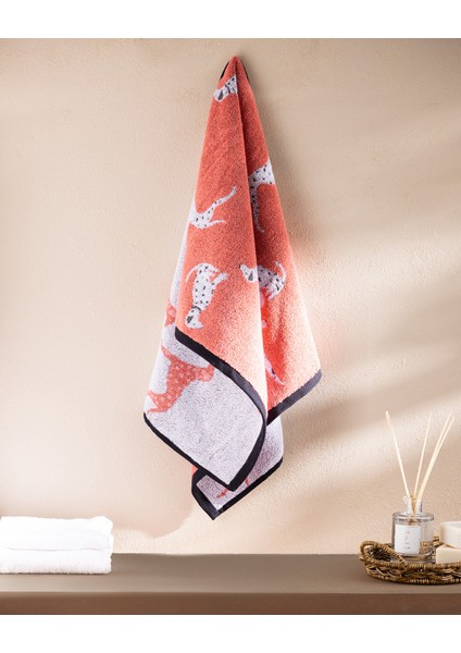 Dalmatien Ipliği Boyalı Yüz Havlusu - Somon - 50X85 cm