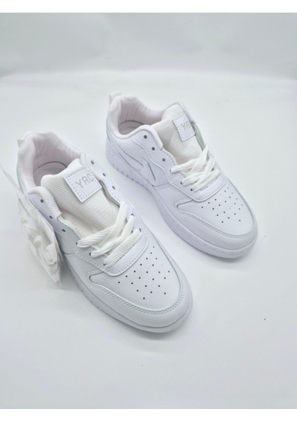 Yeni Model Spor Ayakkabımız fiyatları