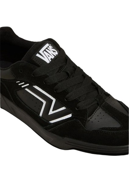 Upland Unisex Sneaker