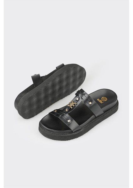 Siyah Deri Kadın Spor Terlik modelleri