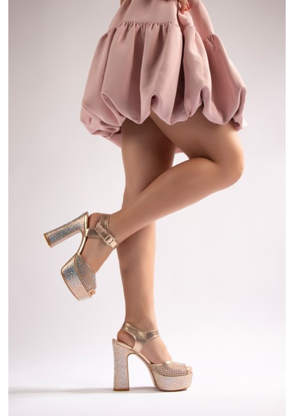 Snow Kadın Abiye Platform Topuklu Ayakkabı Gold Taşlı fiyatları