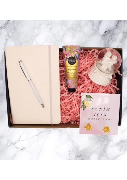 Hediye Kutusu - Defter & Kalem & Kar Küresi & Krem