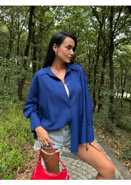 Lacivert Oversize Geniş Manşetli Kadın Gömlek 27384 indirimleri
