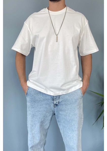 Oversize Fit Pamuk Orta Kalın Dokulu Beyaz T-Shirt fiyatları