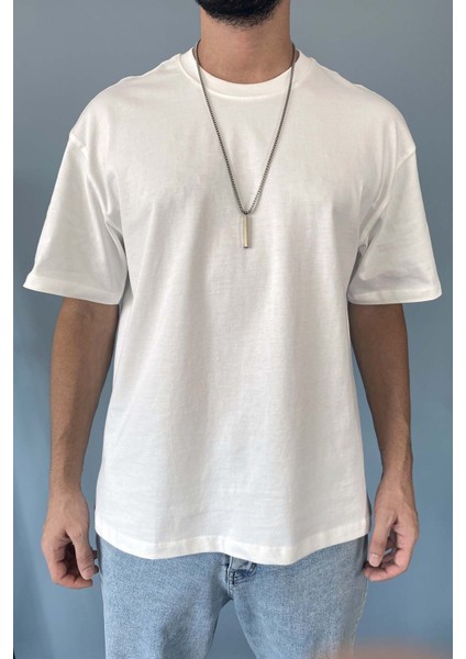 Oversize Fit Pamuk Orta Kalın Dokulu Beyaz T-Shirt indirimleri