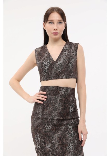 Leo Desen Crop