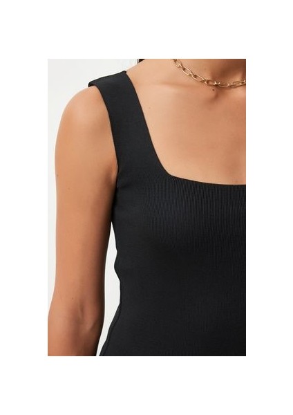 2'li Kare Yaka Kalın Askılı Triko Bluz Siyah Beyaz modelleri