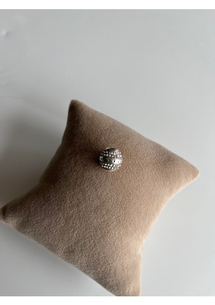 Yuvarlak Model Charm