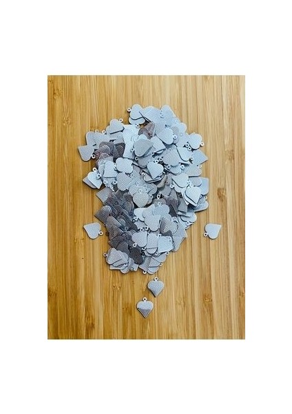 Oya, Abiye, Şal, Çeyiz, Halay Mendili, El Işi Plastik Desenli Kalp Pul. 20gr. Tahmini 260 Adet. fiyatları