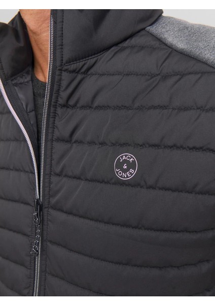 Jack&Jones 12200684 2 Cep Yan Ve Omuz Ek Parca Detaylı Yelek indirimleri