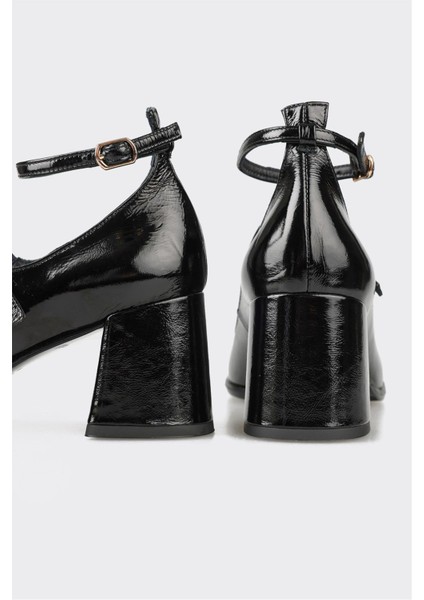 Siyah Kadın Topuklıu Ayakkabı fırsatları