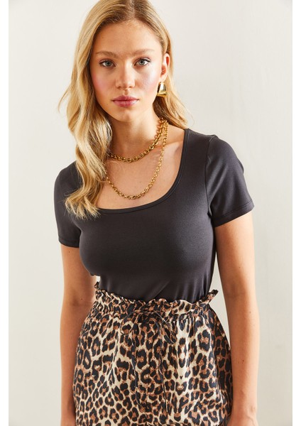 Kadın Kısa Kol Crop Bluz indirimleri